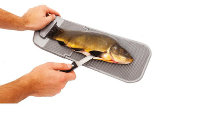 ANPLAST Deska do filetowania ryb z nierdzewnym skrobakiem