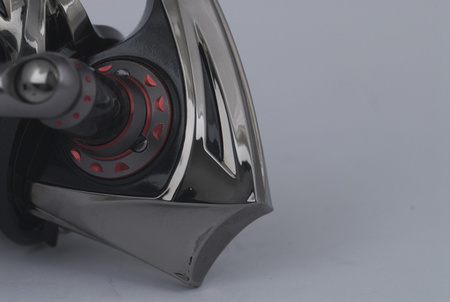 KOŁOWROTEK ABU GARCIA REVO NEOS 40S (12+1)